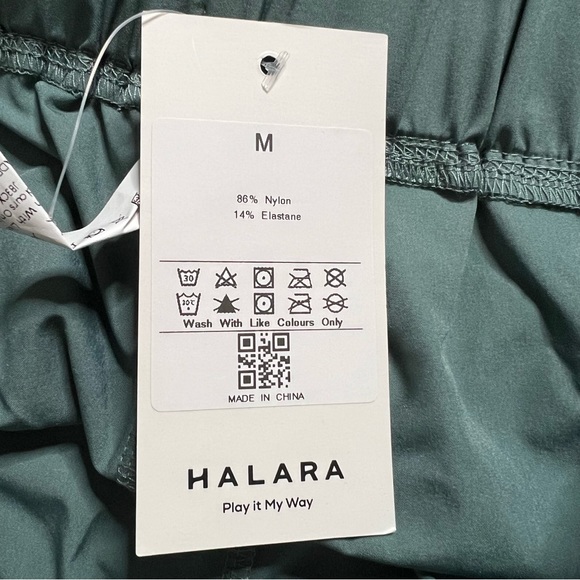 Halara High Waisted Dolphin Hem Casual Shorts 2” Medium Women’s Moon Ice Blue. - Picture 4 of 5